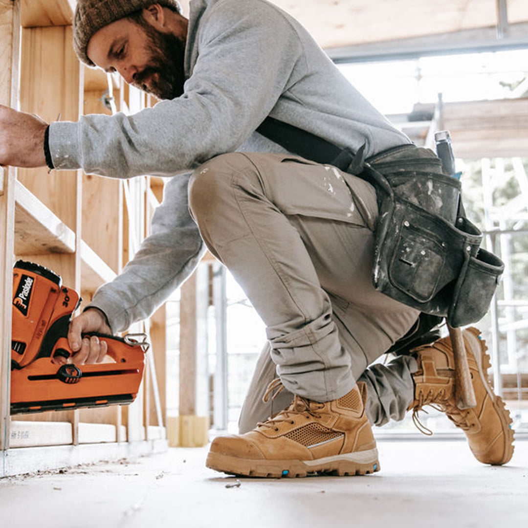 Bata Avenger Zip Sided Safety Boot - Wheat