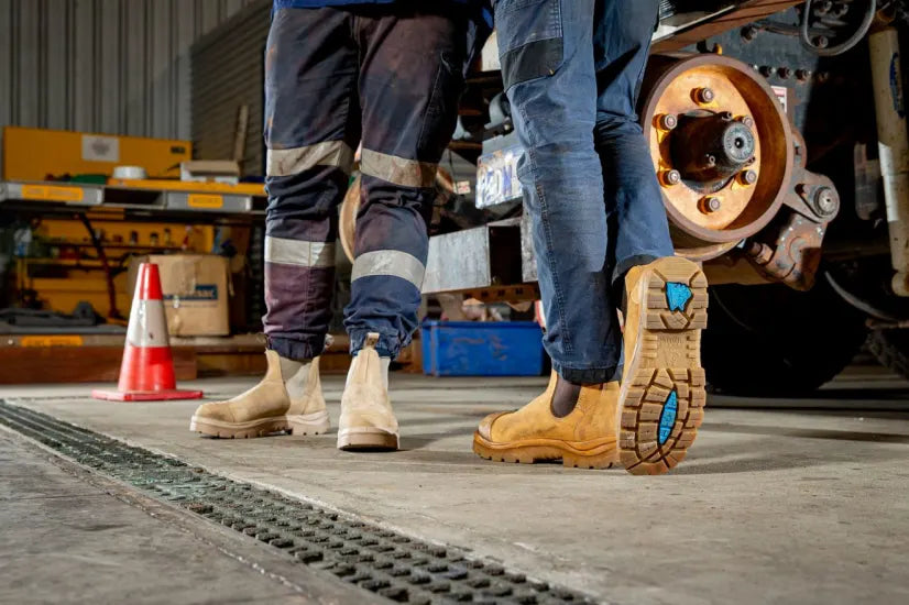 Steel Blue Hobart Elastic Sided Safety Boot